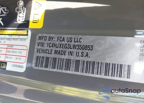 2020 Jeep Wrangler Unlimited Sahara 4X4 z USA, uszkodzony, nr VIN 1C4HJXEG3LW350853